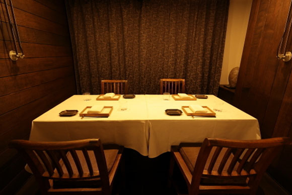 落ち着いた雰囲気のプライベート空間で特別なひとときを